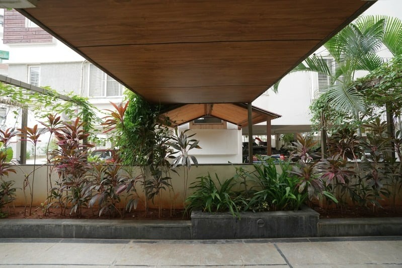 Courtyard / Light